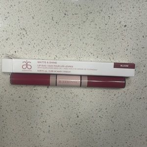 NWT Arbonne Bloom Lip Duo